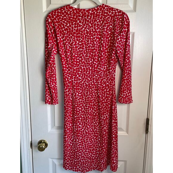 BCBGMaxAzria Faux Wrap Dress NWOT Abstract Red White V-Neck Stretch Sz S Career - Picture 4 of 8
